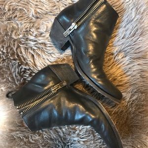 Frye Sacha Moro Bootie- BLACK SIZE 9